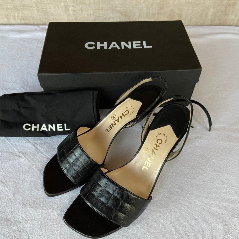 Chanel Black Leather Quilted Slingback Sandals  39